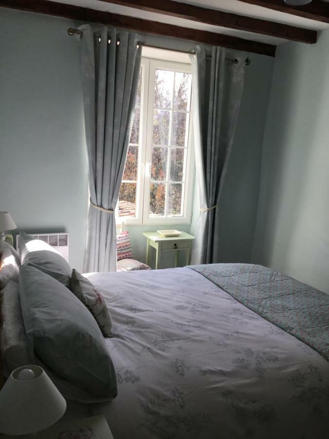 La Vieille Maison Rose Bed and Breakfast Nanteuil-en-Vallée Buitenkant foto